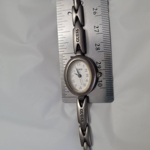 Vintage Guess Silver Ladies Watch 1996 - Picture 9 of 12